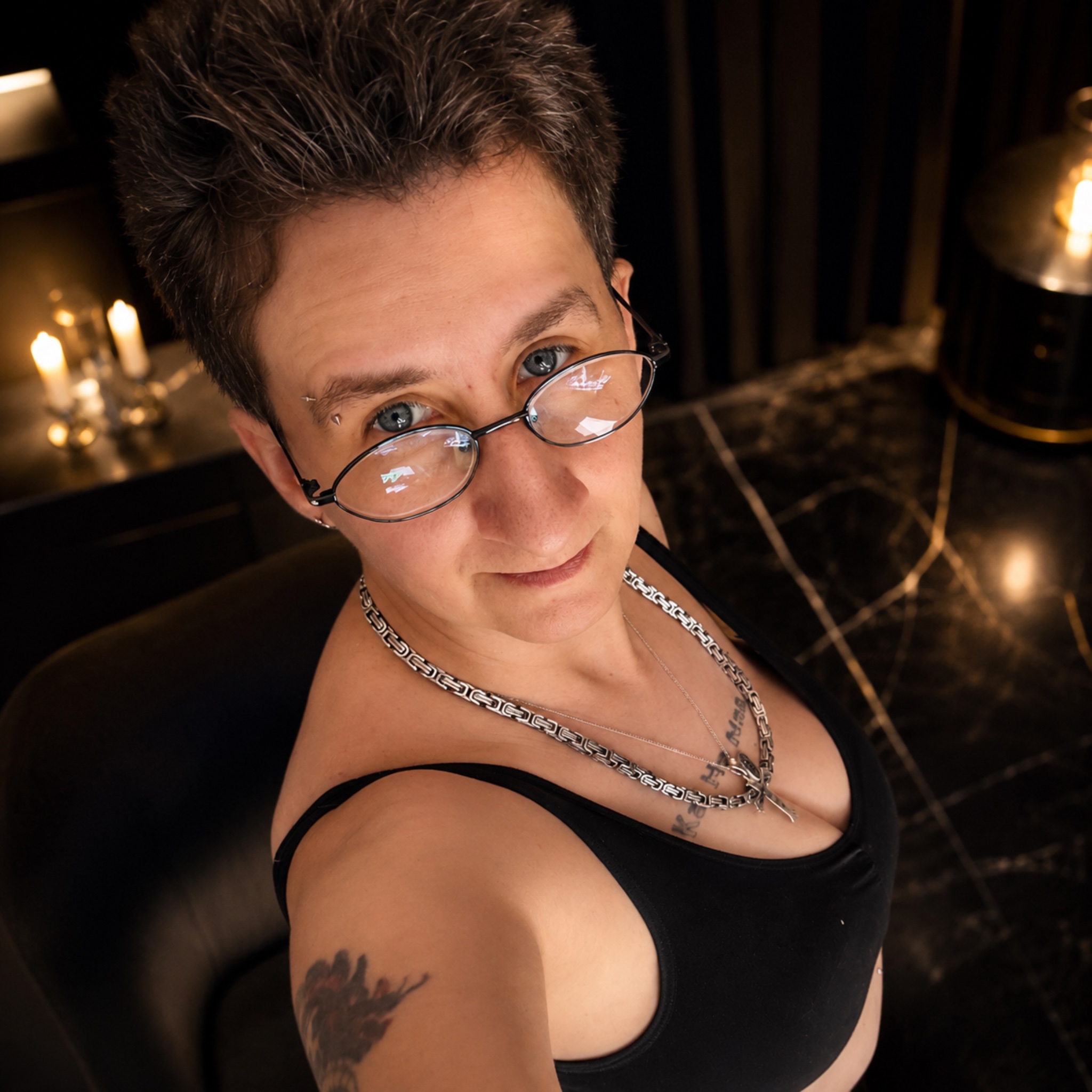 LadyVelyndraNoir